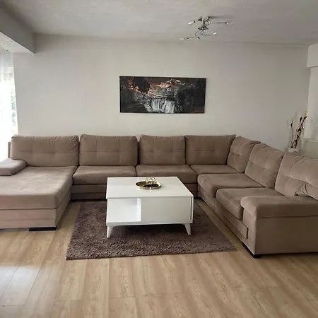 Kiss Apartment
